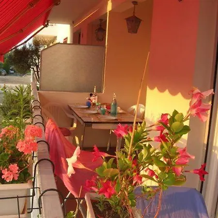 Apartment T4 Au Soleil *